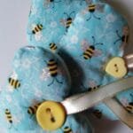 Bees with sparkly wings on blue heart - pic 3