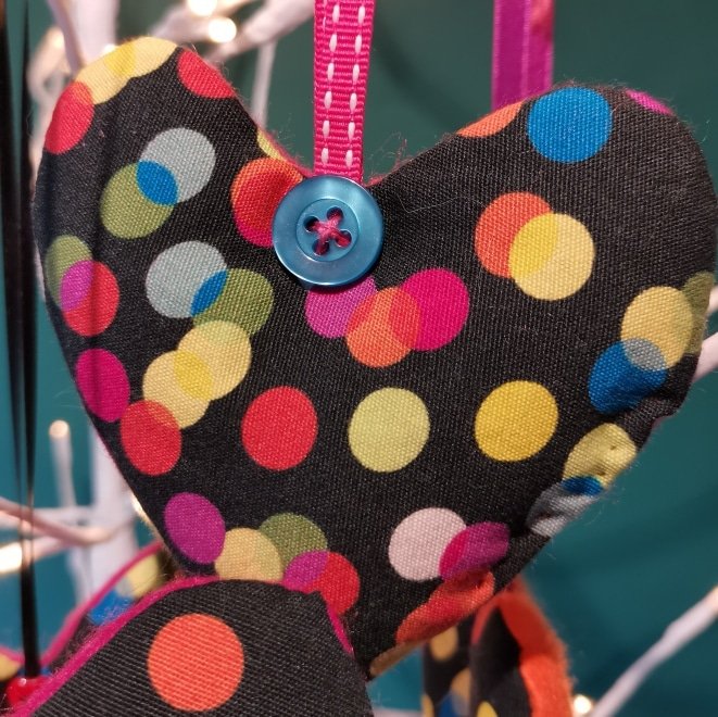 Colourfukl polka dots on black heart - pic 3